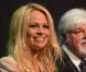 Pamela Anderson rencontre Paul Watson à Francfort en Allemagne, le 13 juin 2012