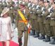 La famille grand-ducale de Luxembourg s'est rassemblée pour le Te Deum en la cathédrale Notre-Dame et la parade militaire de la Fête nationale, le 23 juin 2012.