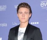  Callan McAuliffe (bientôt dans le Gatsby de Luhrmann) à la soirée organisée en l'honneur de Liam Hemsworth et Yvonne Strahovski par l'Australians In film, à Los Angeles, le 27 juin 2012. 