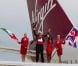 Richard Branson débarque à Cancun le 7 juillet 2012 avec Alexandra Burk pour célébrer l'ouverture d'une nouvelle ligne entre Londres et Cancun