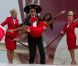 Richard Branson débarque à Cancun le 7 juillet 2012 avec Alexandra Burk pour célébrer l'ouverture d'une nouvelle ligne entre Londres et Cancun