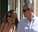  Sofia Vergara et son compagnon Nick Loeb profitent du beau temps à Paris pour flaner rue Saint Honoré le 17 juillet 2012 