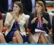 Les princesses Eugenie et Beatrice d'York à l'Aquatics Centre de Londres le 29 juillet 2012 pour les épreuves de natation des Jeux olympiques.