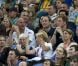 Les princes William et Harry assistaient ensemble à la finale du concours général par équipes de gymnastique, le 30 juillet 2012 lors des Jeux olympiques de Londres. Les frères ont explosé de joie lorsque l'équipe du Royaume-Uni a décroché la médaille de bronze.