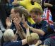 Les princes William et Harry assistaient ensemble à la finale du concours général par équipes de gymnastique, le 30 juillet 2012 lors des Jeux olympiques de Londres. Les frères ont explosé de joie lorsque l'équipe du Royaume-Uni a décroché la médaille de bronze.