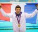 Florent Manaudou devient champion olympique du 50m nage libre sous les yeux de sa soeur Laure, en larmes, le 3 août 2012 à Londres