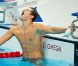 Florent Manaudou devient champion olympique du 50m nage libre sous les yeux de sa soeur Laure, en larmes, le 3 août 2012 à Londres