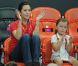 Le prince Christian, 6 ans, et la princesse Isabella de Danemark, 5 ans, ont eu beau encourager les handballeurs danois, avec leurs parents la princesse Mary et le prince Frederik ainsi que leur grand-mère la reine Margrethe II, c'est au final la Suède qui s'est imposée (24-22) mercredi 8 août 2012 en quart de finale du tournoi des JO de Londres. Pour le plus grand bonheur du roi Carl XVI Gustaf de Suède et de la reine Silvia.