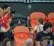 Le prince Christian, 6 ans, et la princesse Isabella de Danemark, 5 ans, ont eu beau encourager les handballeurs danois, avec leurs parents la princesse Mary et le prince Frederik ainsi que leur grand-mère la reine Margrethe II, c'est au final la Suède qui s'est imposée (24-22) mercredi 8 août 2012 en quart de finale du tournoi des JO de Londres. Pour le plus grand bonheur du roi Carl XVI Gustaf de Suède et de la reine Silvia.