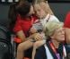 Le prince Christian, 6 ans, et la princesse Isabella de Danemark, 5 ans, ont eu beau encourager les handballeurs danois, avec leurs parents la princesse Mary et le prince Frederik ainsi que leur grand-mère la reine Margrethe II, c'est au final la Suède qui s'est imposée (24-22) mercredi 8 août 2012 en quart de finale du tournoi des JO de Londres. Pour le plus grand bonheur du roi Carl XVI Gustaf de Suède et de la reine Silvia.