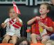 Le prince Christian, 6 ans, et la princesse Isabella de Danemark, 5 ans, ont eu beau encourager les handballeurs danois, avec leurs parents la princesse Mary et le prince Frederik ainsi que leur grand-mère la reine Margrethe II, c'est au final la Suède qui s'est imposée (24-22) mercredi 8 août 2012 en quart de finale du tournoi des JO de Londres. Pour le plus grand bonheur du roi Carl XVI Gustaf de Suède et de la reine Silvia.