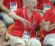 La reine Margrethe aussi a tout donné ! Le prince Christian, 6 ans, et la princesse Isabella de Danemark, 5 ans, ont eu beau encourager les handballeurs danois, avec leurs parents la princesse Mary et le prince Frederik ainsi que leur grand-mère la reine Margrethe II, c'est au final la Suède qui s'est imposée (24-22) mercredi 8 août 2012 en quart de finale du tournoi des JO de Londres. Pour le plus grand bonheur du roi Carl XVI Gustaf de Suède et de la reine Silvia.