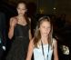 Les filles de Sylvester Stallone, Sophia et Scarlett, à Paris le 9 août 2012