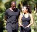 Kim Kardashian et son chéri Kanye West font leur jogging à Los Angeles le 10 août 2012