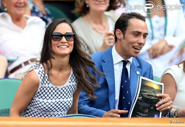 James Middleton avec sa soeur Pippa à Wimbledon, dans la 'royal box' du All England, le 28 juin 2012. En août, la presse anglaise révèle son idylle naissante avec une certaine Alejandra Welsh Pena. - photos Purepeople