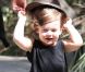 Skyler, un an, adorable et stylé, profite du soleil dans le Franklin Canyon Park à Beverly Hills. Le 18 août 2012.
