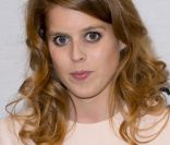 La princesse Beatrice d'York a eu une belle frayeur en apprenant que son Norfolk Terrier Max, âgé de 11 ans, avait été attaqué par les corgis de la reine le 12 août 2012.