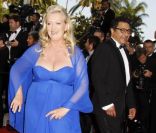 Charlotte de Turckheim et Zaman Hachemi sur les marches du Festival de Cannes, le 26 mai 2012.
