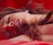 Shy'm, dans le clip  On se fout de nous .