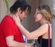  Edward Furlong consolé par une amie à Los Angeles, le 24 août 2012. Après une supposée agression, l'acteur a été vu dans un état second dans un quartier mal fréquenté de la Cité des anges, laissant planet le doute sur son mode de vie. 