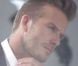 David Beckham abandonne les terrains le temps d'une séance photo pour son nouveau parfum "The Essence".