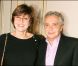 Michel Sardou et Anne-Marie Périer, son épouse, à Paris, le 26 avril 2004.