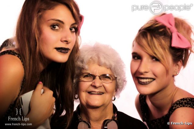 Les French-Lips Girls et Lucienne lors de l'inauguration de la boutique Adopte un mec, le 11 septembre 2012, à Paris.