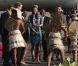 Le prince William et son épouse Kate ont eu le droit à un accueil guerrier lors de son arrivée le dimanche 16 septembre 2012 à l'aéroport Henderson à Honiara aux Iles Salomon, troisième étape de leur voyage en Asie du sud-est dans la cadre du Jubilé de diamant de la reine Elizabeth II