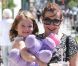 Alyson Hannigan : En pleine session shopping avec sa fille Satyana