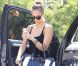 Jessica Alba arrive à ses bureaux de Honest.com à Santa Monica le 20 septembre