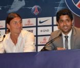 Zlatan Ibrahimovic et Nasser El-Khelaifi au Parc des Princes à Paris le 18 Juillet 2007 à Paris