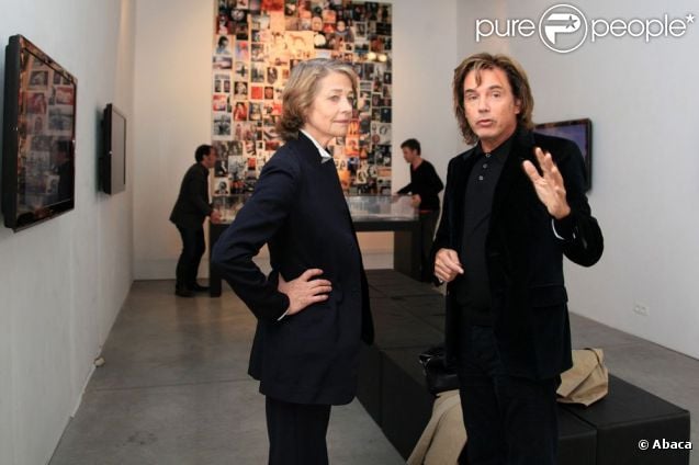 Charlotte Rampling retrouve Jean-Michel Jarre pour le vernissage de l'exposition  Charlotte Rampling, albums secrets  à la Maison de la photographie de Lille, le 20 septembre 2012. - photos Purepeople