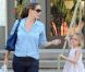 Jennifer Garner et sa fille Violet se baladent à Brentwood, le 23 septembre 2012