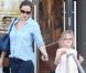 Jennifer Garner et sa fille Violet se baladent à Brentwood, le 23 septembre 2012