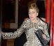 Lady Gaga enfile un manteau léopard pour rendre visite au couturier Azzedine Alaïa à Paris