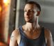 Johnny Lewis, connu pour son rôle de Half-Sack dans la série  Sons of Anarchy , a tué sa propriétaire Catherine Davis, massacré son chat, s'est battu avec deux hommes dans le quartier de Los Feliz à Los Angeles le 26 septembre 2012, avant de se tuer en tombant du toit de la maison de sa victime.
