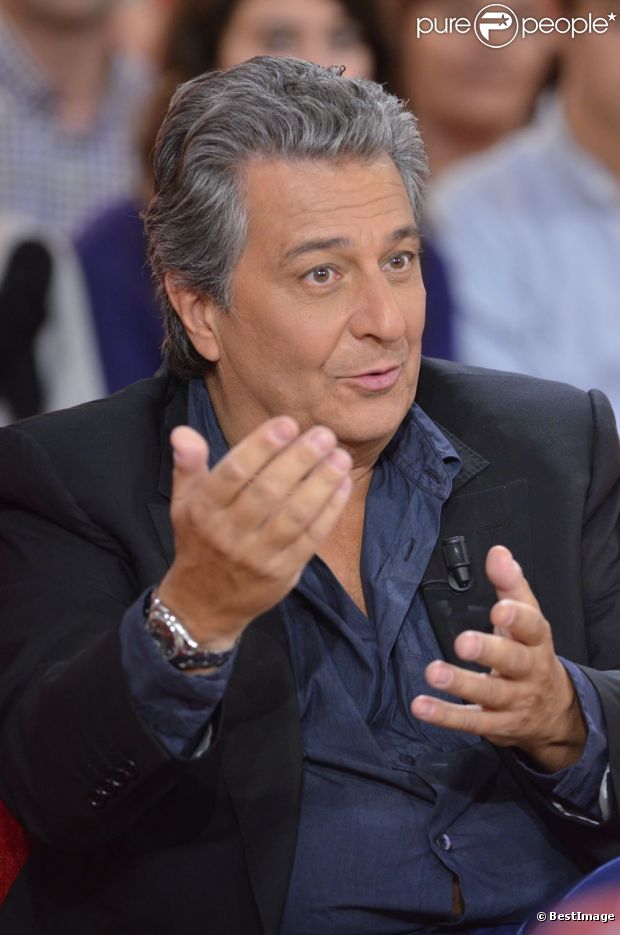  Christian Clavier sur le tournage de  Vivement Dimanche , le 30 octobre 2010. 
