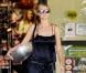 Heidi Klum est sublime en combinaison de satin, le 7 octobre 2012.