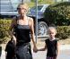 Heidi Klum emmène sa fille Leni à son cours de gym avec son compagnon Martin Kristen le 7 octobre 2012 à Los Angeles.