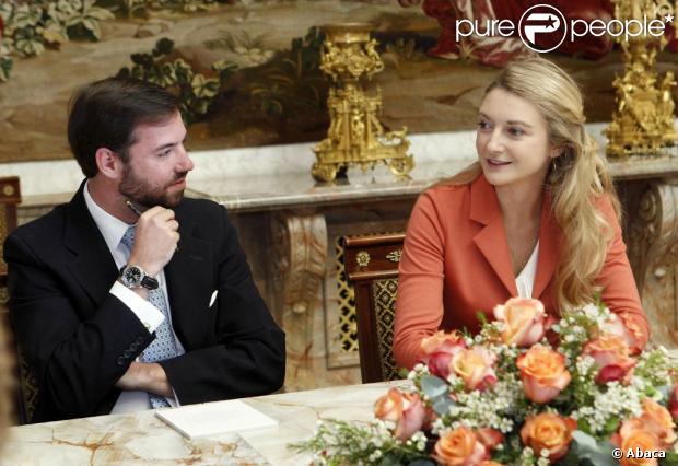 Guillaume, grand-duc héritier de Luxembourg, et sa fiancée la comtesse Stéphanie de Lannoy donnaient le 2 octobre 2012 leur première interview conjointe, au quotidien  Wort , pour évoquer leur mariage, le 20 octobre.