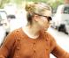 Sienna Miller grimpe dans un taxi dans le quartier de West Village. New York, le 10 octobre 2012.
