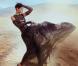 Rihanna, beauté champêtre photographiée par Annie Leibovitz pour sa deuxième couverture du magazine Vogue.