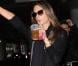 Alessandra Ambrosio arrive à l'aéroport de Los Angeles. Le 19 octobre.