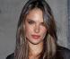 Alessandra Ambrosio assiste à l'inauguration de la boutique NARS sur Melrose Avenue à Los Angeles. Le 20 octobre 2012.