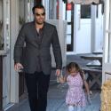 Ben Affleck : Petit déjeuner avec l'adorable Seraphina toujours dans ses bras