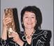 Annie Girardot, césar du meilleur second rôle pour  Les Misérables  de Claude Lelouch, le 3 mars 1996