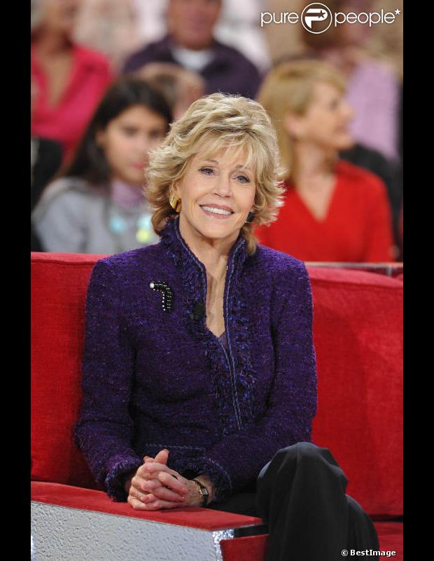 Jane Fonda participe à l'émission  Vivement dimanche  sur France 2. Tournage du mercredi 24 octobre 2012. Diffusion fixée au dimanche 28 octobre 2012.