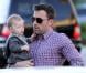 Ben Affleck porte le petit Samuel, 8 mois, à Pacific Palisades le 28 octobre 2012