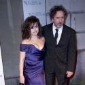 Tim Burton avec Helena Bonham Carter, leurs enfants et des monstres !