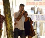 Scarlett Johansson et Nate Naylor en balade à Saint-Germain-des-Prés à Paris le 19 août 2012